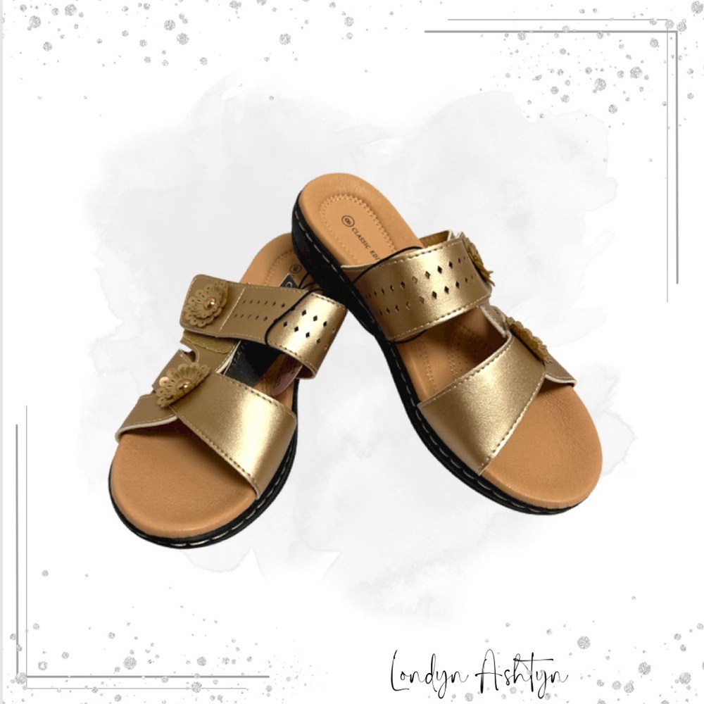 SZ 8 GOLD SANDLES WITH VELCRO ADJUSTABLE CLOSURE